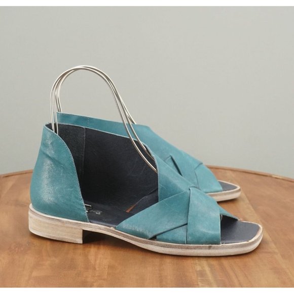 NEW M4-10/Free People Women Sun Valley Sandals Slides Blue Crisscross 38 / 8 - Picture 1 of 11